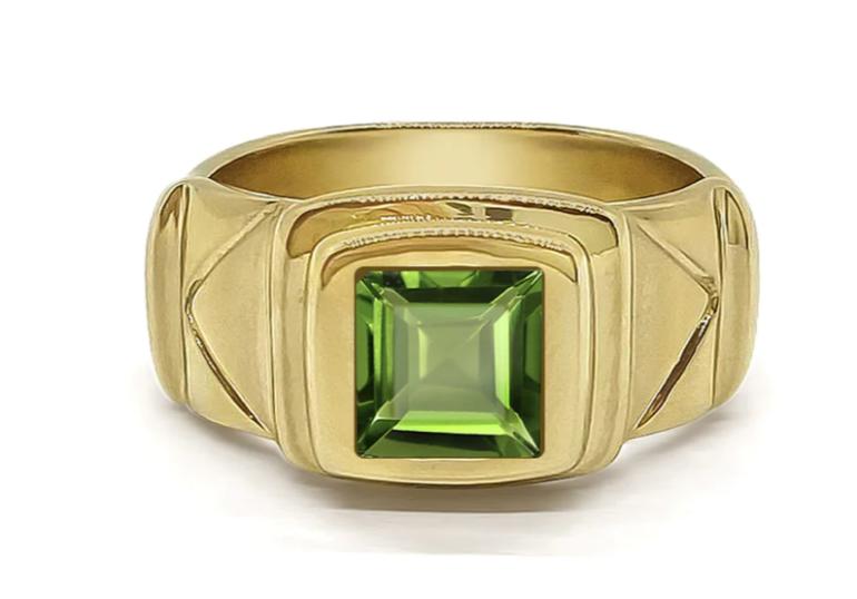A peridot Howl ring.